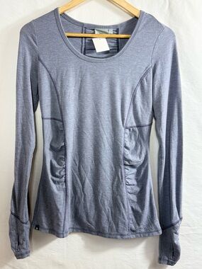 Athleta long sleeve activewear top